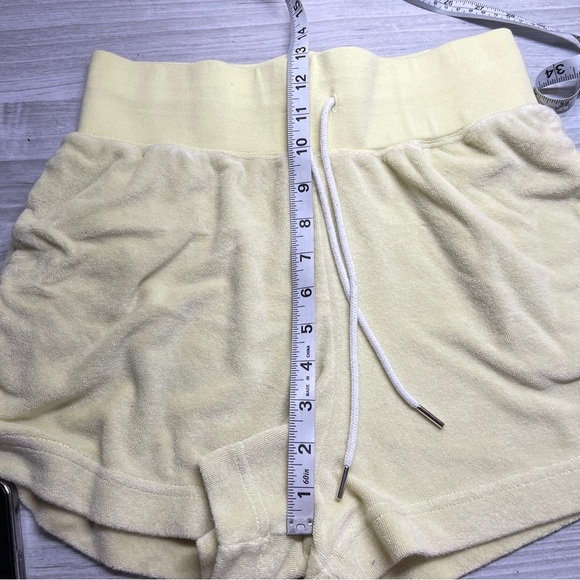 Nike Yellow Terry Cloth Retro 2” Inseam High Waist Shorts Women’s Size Small - Picture 12 of 13